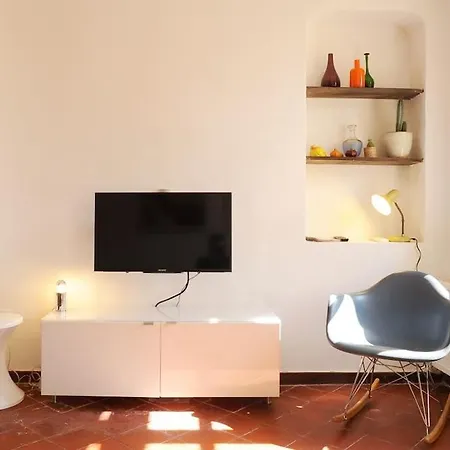 Vieille 55 M2 Avec Terrasse 16m2 Et 2chambres Vraie Climatisation