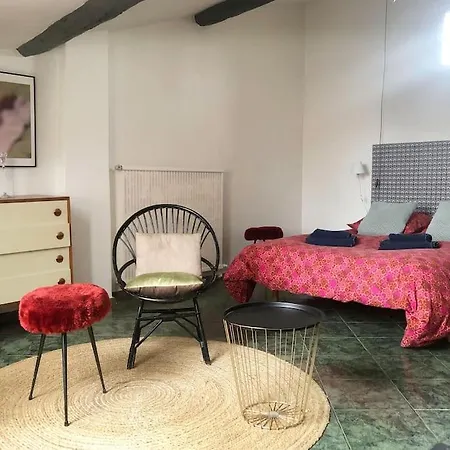 Vieille 55 M2 Avec Terrasse 16m2 Et 2chambres Vraie Climatisation Apartment
