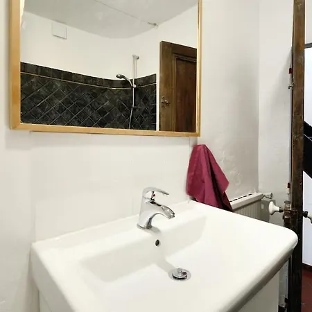 Vieille 55 M2 Avec Terrasse 16m2 Et 2chambres Vraie Climatisation